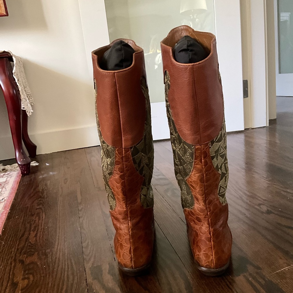 Brown and Green Leather Boots - Picture 5 of 6